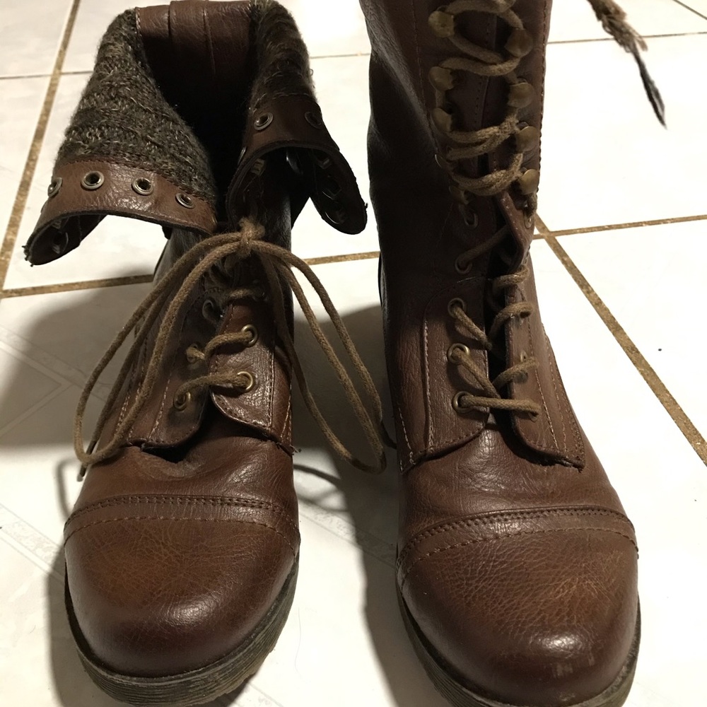 Convertible leather boots